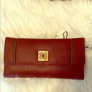 Kate Landry wallet